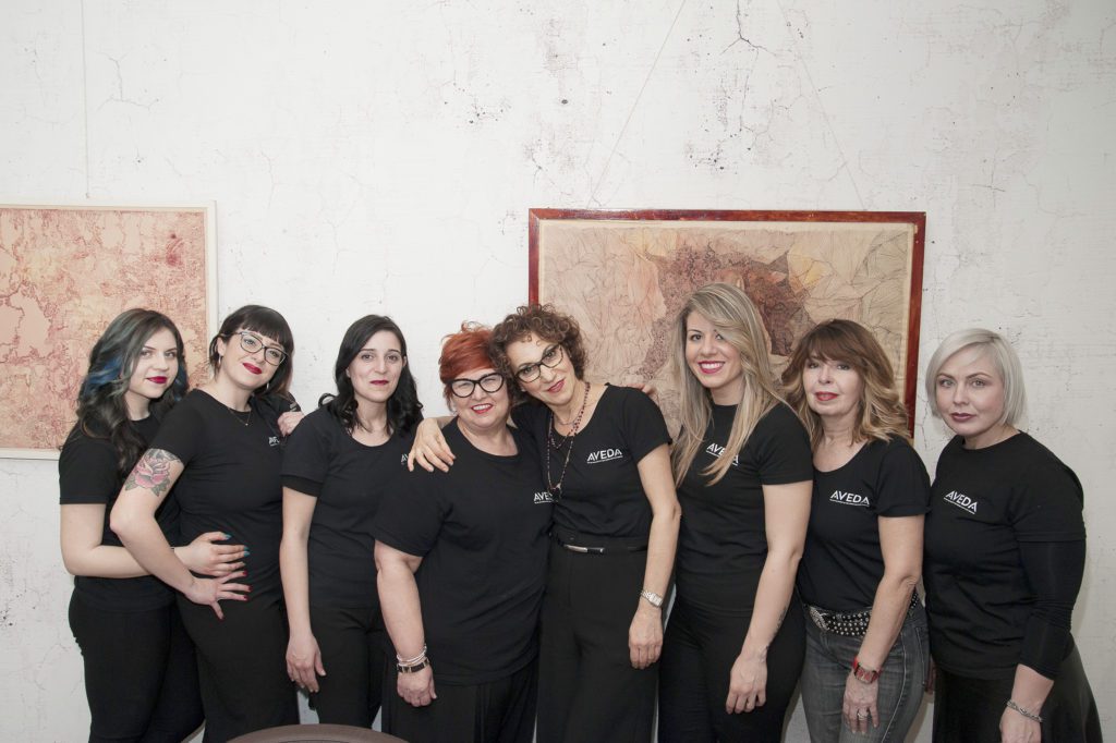 foto sorrisi salone squadra donne