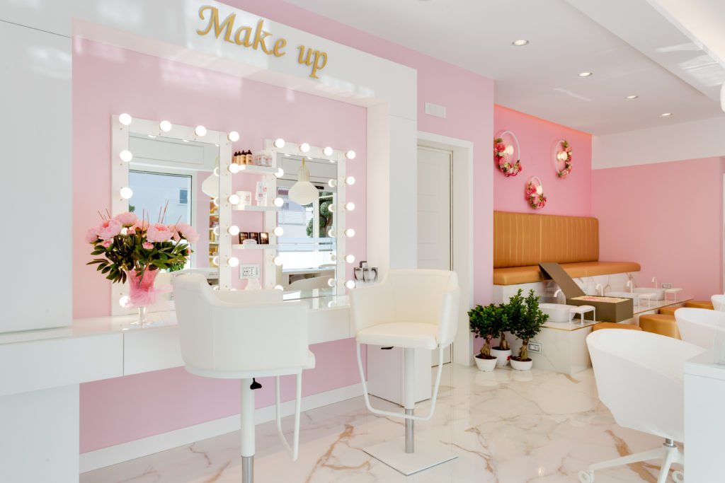 interno salone di bellezza stile unico